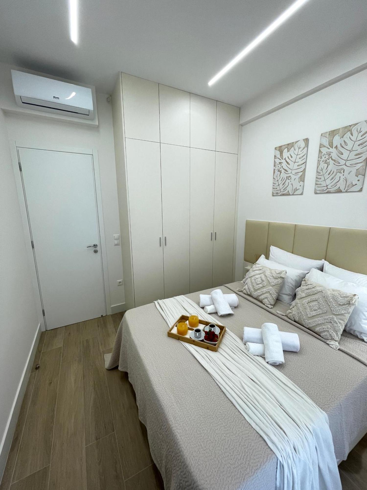 Aurora Apartment , In The Heart Of Athén Kültér fotó