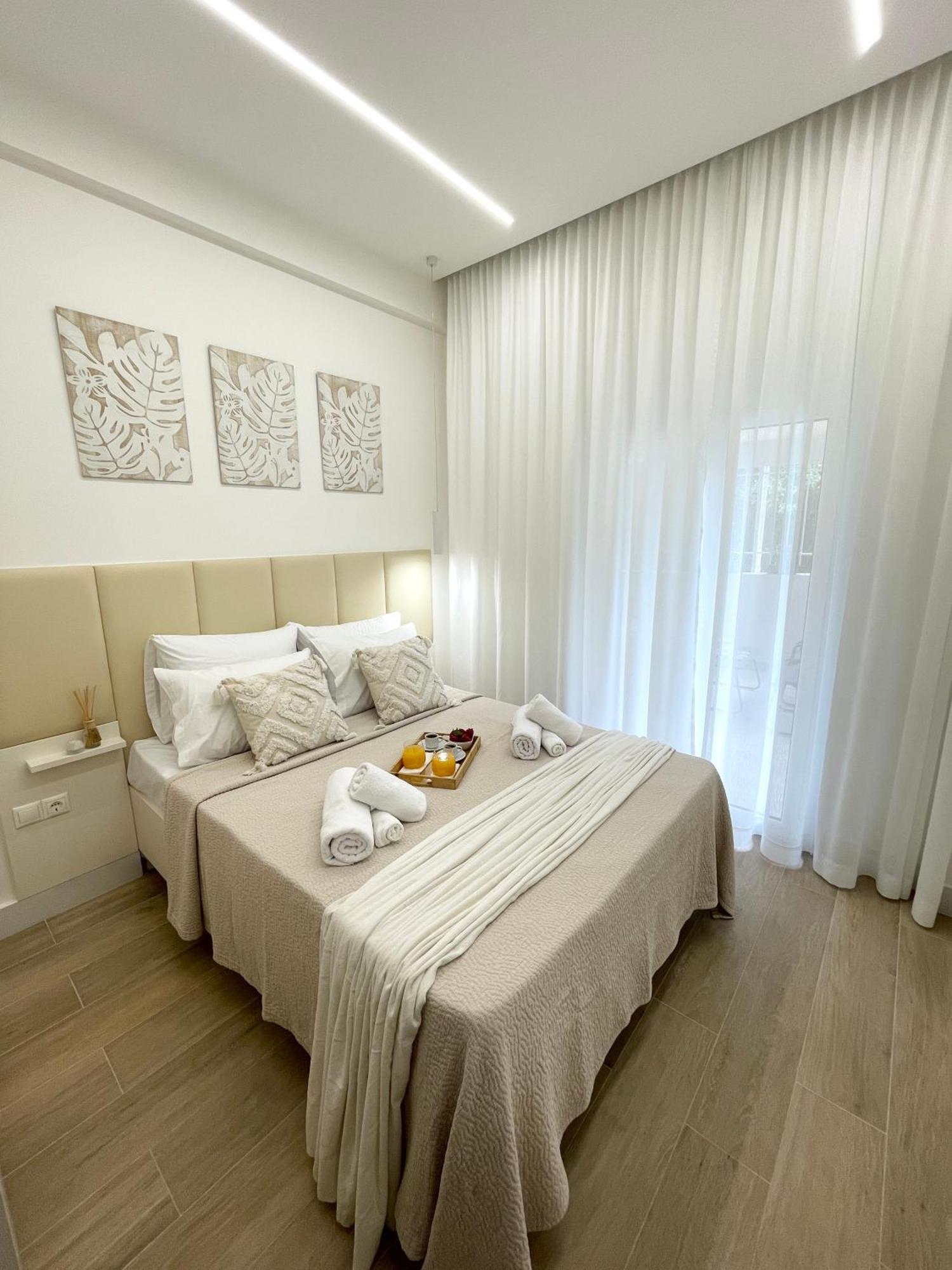 Aurora Apartment , In The Heart Of Athén Kültér fotó